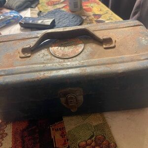 Vintage Simpson tacklebox metal